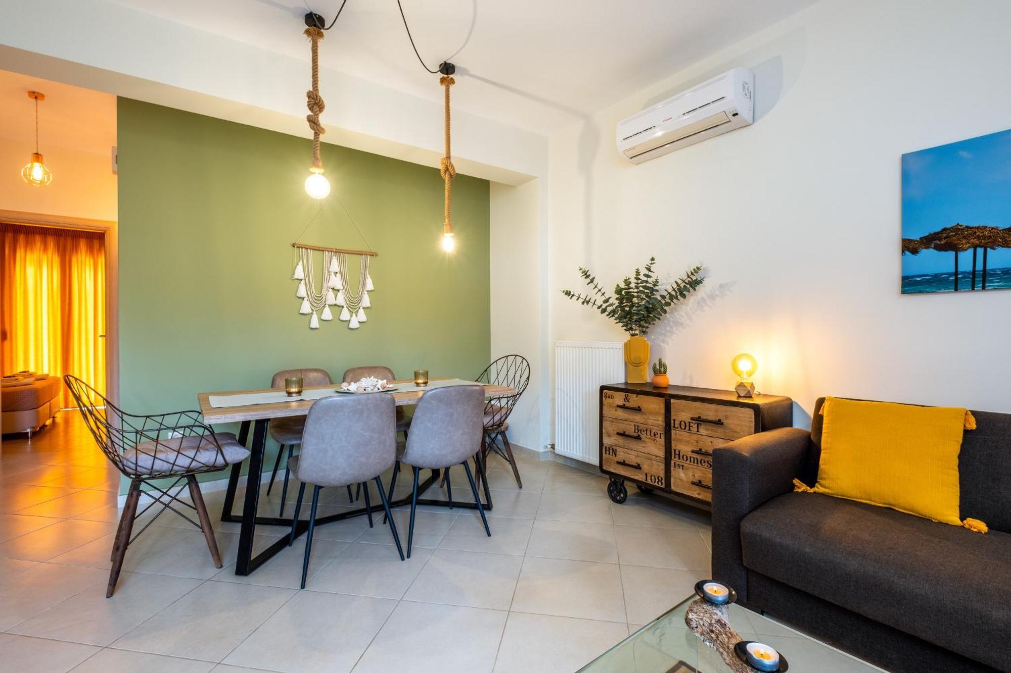Chryssi Myhome *