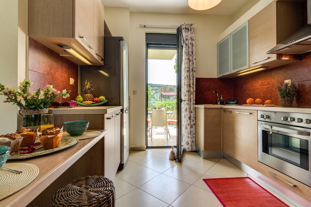 Apartment Chryssi Myhome *